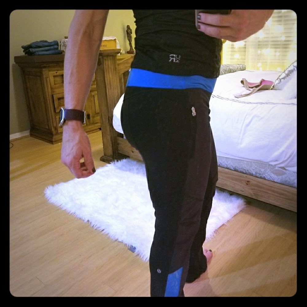 Lululemon black active pants ~ size 4
